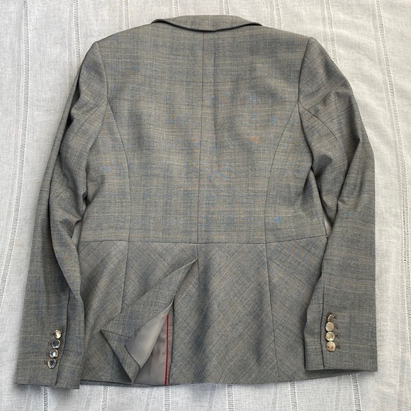 Tommy Hilfiger iconic blazer with silver embellishments. - Picture 3 of 17